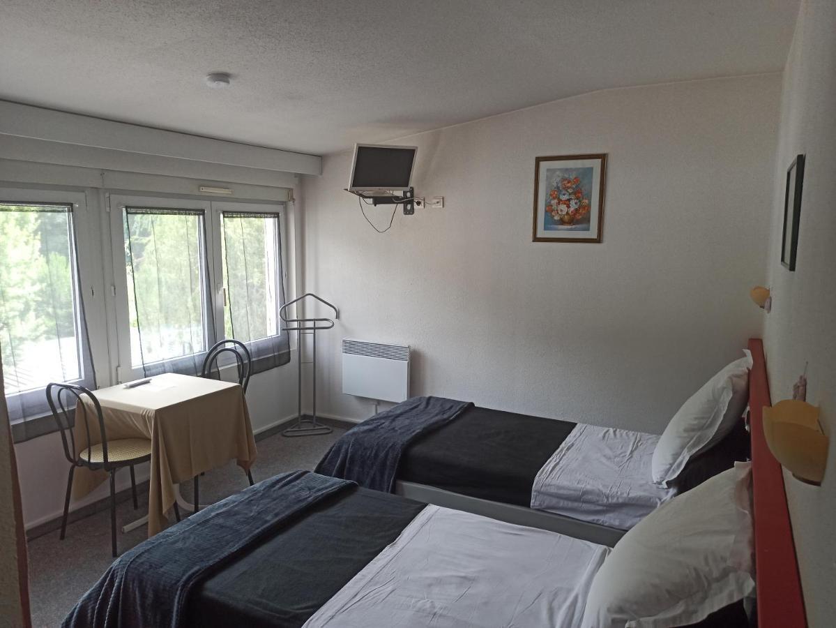 La Pierre Blanche Hotel Luzenac Екстериор снимка